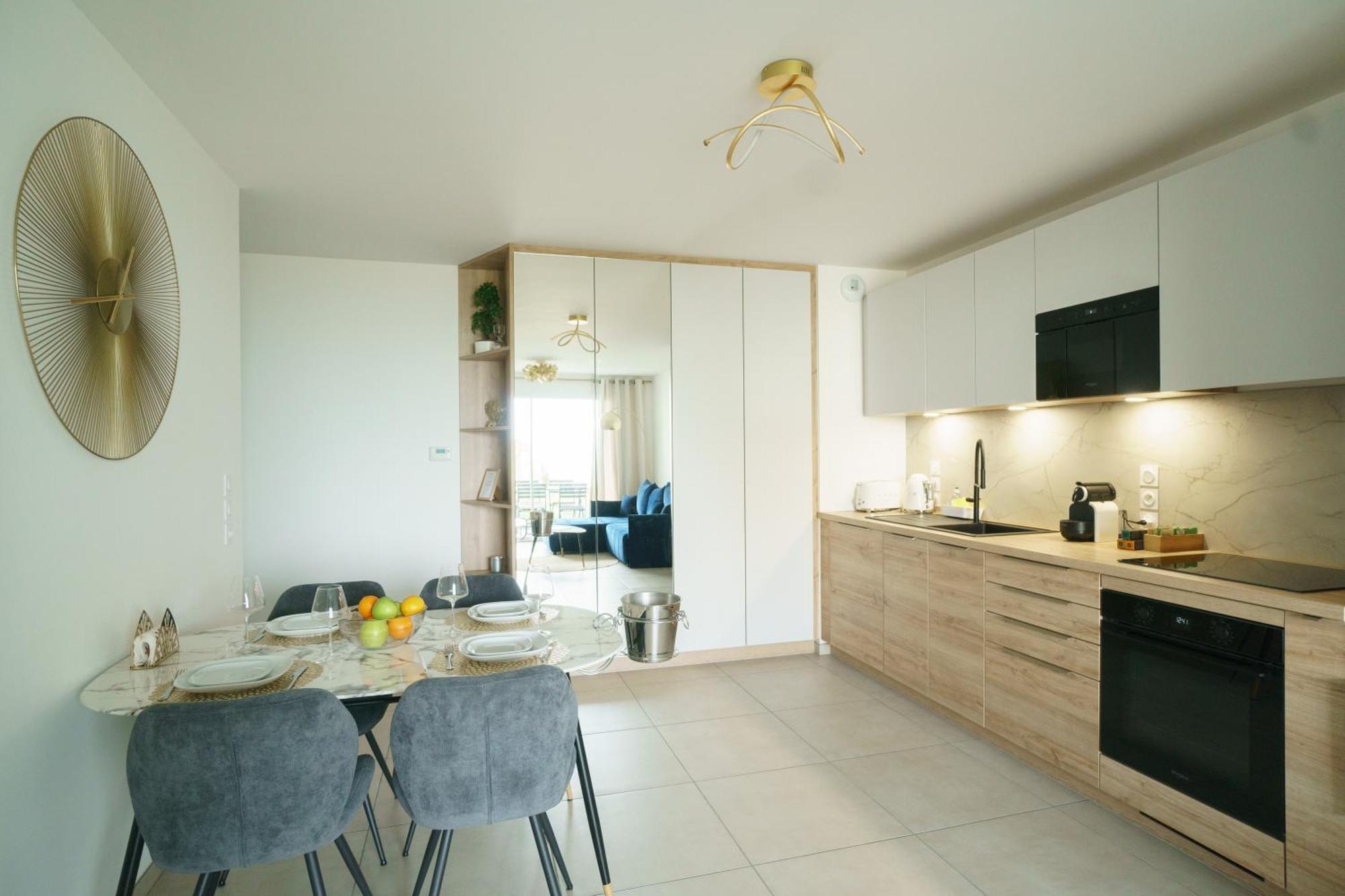 Royal Park Lake View Apartment Évian-les-Bains Eksteriør bilde